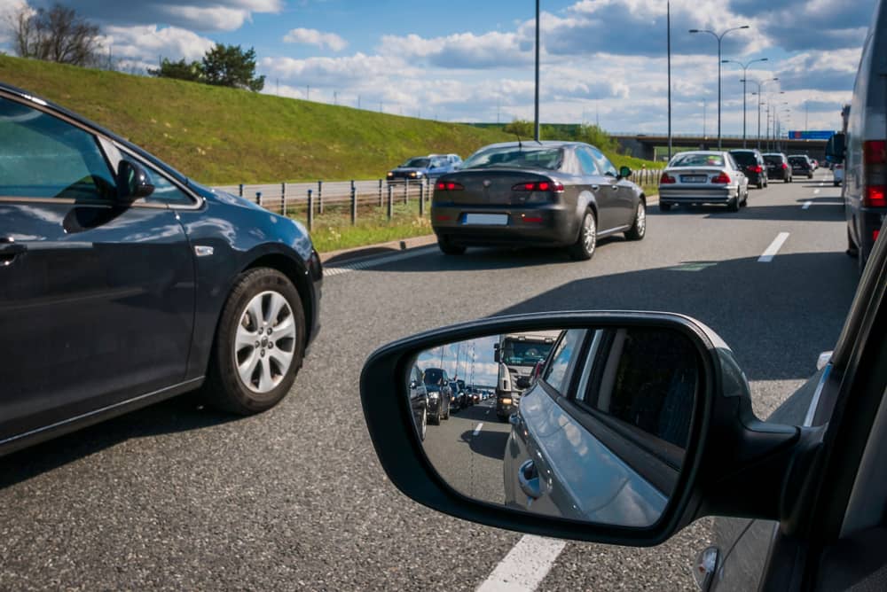 voitures sur une autoroute ASF