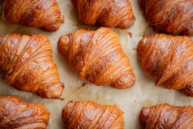 croissants dans une boulangerie Marie Blachère